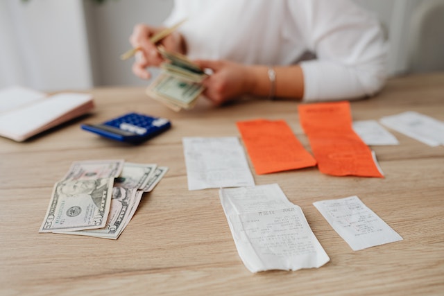 woman counting money